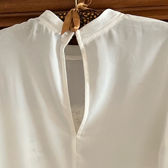 NWT EXPRESS OFF WHITE SHEER & LACE BLOUSE SIZE MEDIUM - Picture 7 of 10